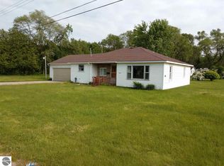 5360 E Palmer Rd, Mt Pleasant, MI 48858