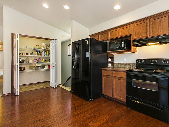 5th image of 4752 148th St NE