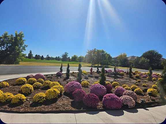 Custom landscaping, UGS
