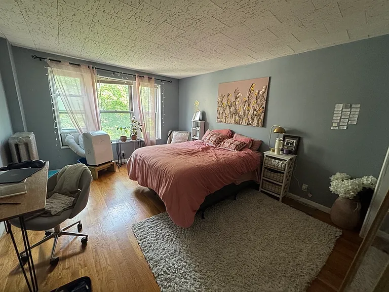 198 Saint Paul St #4 — Photo 3