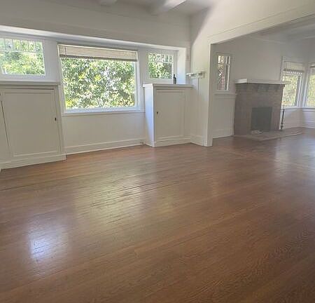 4th image of 545 N Oakland Ave #1