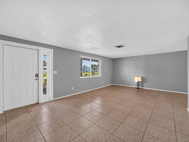 327 Cowry Rd — Photo 3