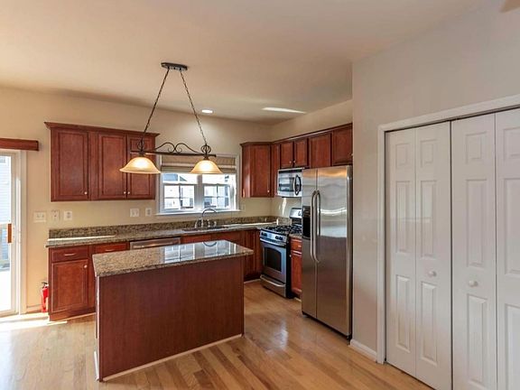 105_Sand_Dollar_kitchen_1_10092024
