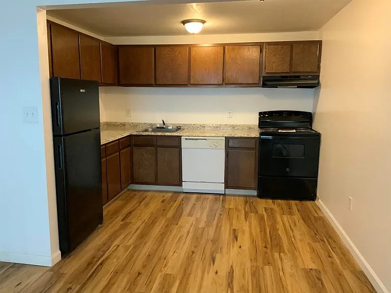 Arbor Heights — Photo 8