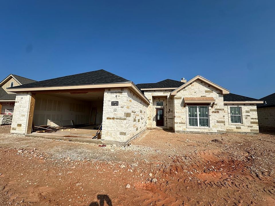 1st image of 3721 Silver Spur Dr