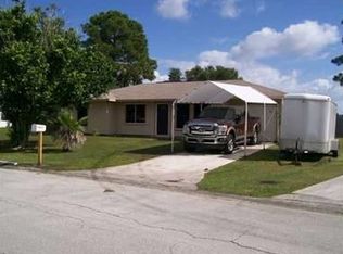 2025 SE Parkwood Cir, Port Saint Lucie, FL 34952