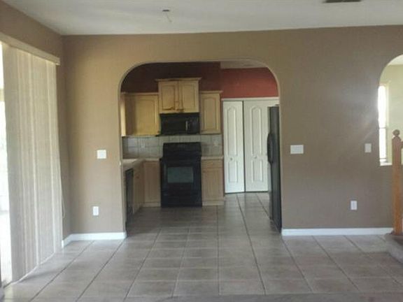 4th image of 110 Glen Abbey Ln