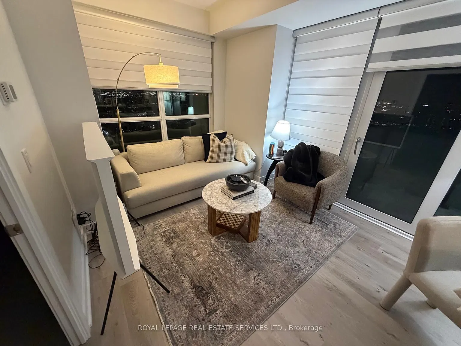 3 bed, $3,000 — Photo 2
