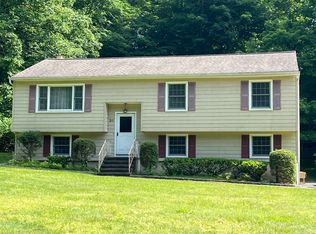 20 Ridge Rd, Bethel, CT 06801