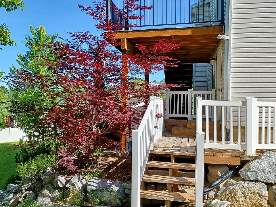 Separate entrance to walkout basement
