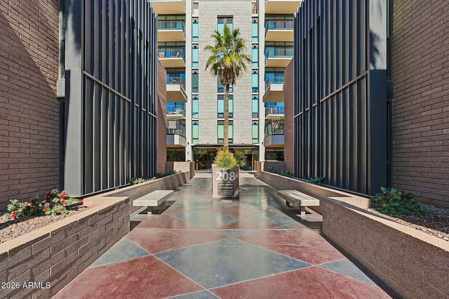 1 bed, 1.5 bath, 1002 sqft, $2,500 — Photo 1