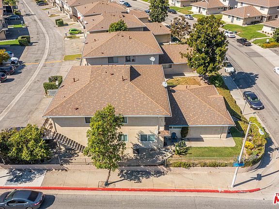 2nd image of 18242 Camino Bello