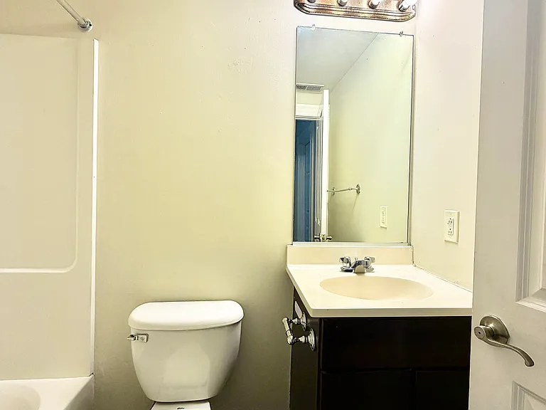 2125 1/2 McCulloh St #3 — Photo 10