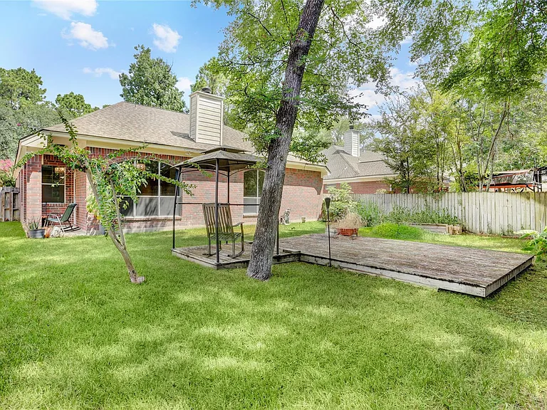 35 Tranquil Glade Pl — Photo 28