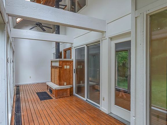 201528511_4