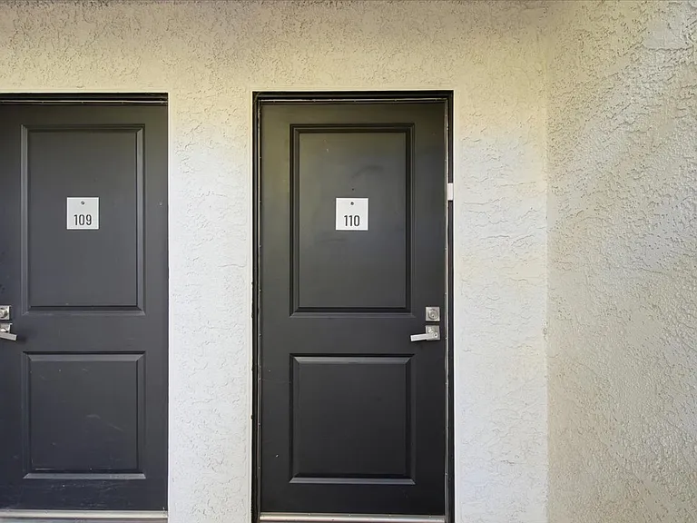 23663 Park Capri #110 — Photo 2