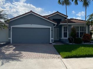 2322 NW 166th Ave, Pembroke Pines, FL 33028