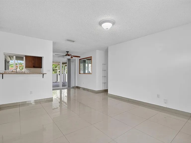 17001 NW 53rd Ct — Photo 7