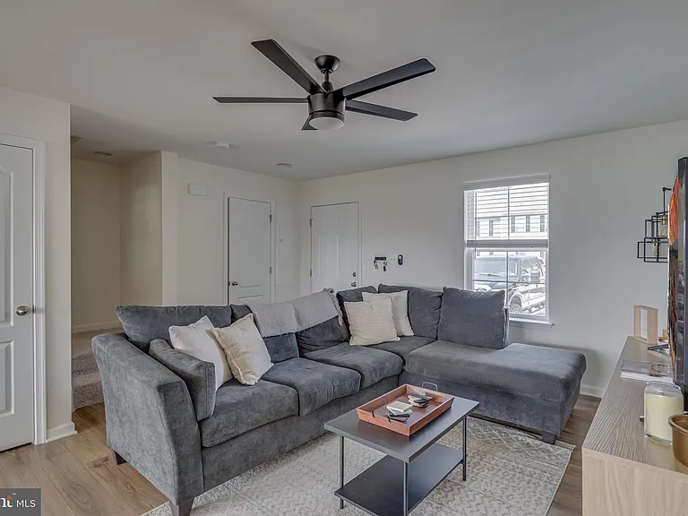 48 Orchard Green Dr — Photo 12