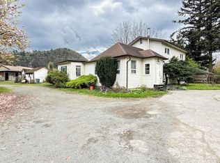 6390 Pioneer Ave, Kent, BC V0M 1A3