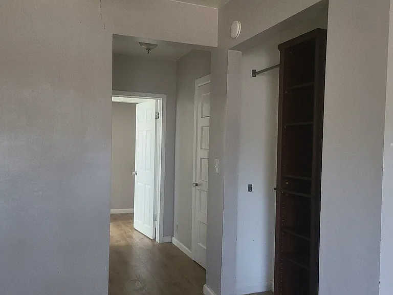 432 S Bridge St — Photo 15