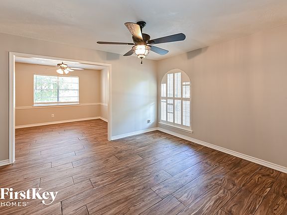 2nd image of 11907 Cedarcliff Dr