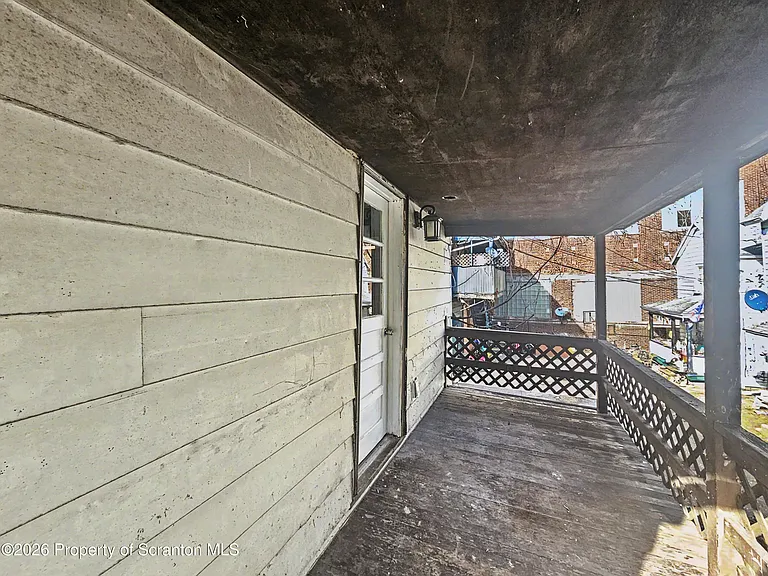 125 River St #D — Photo 2
