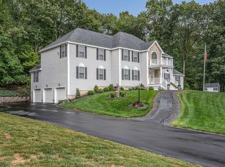 7 Lyons Way, Pelham, NH 03076