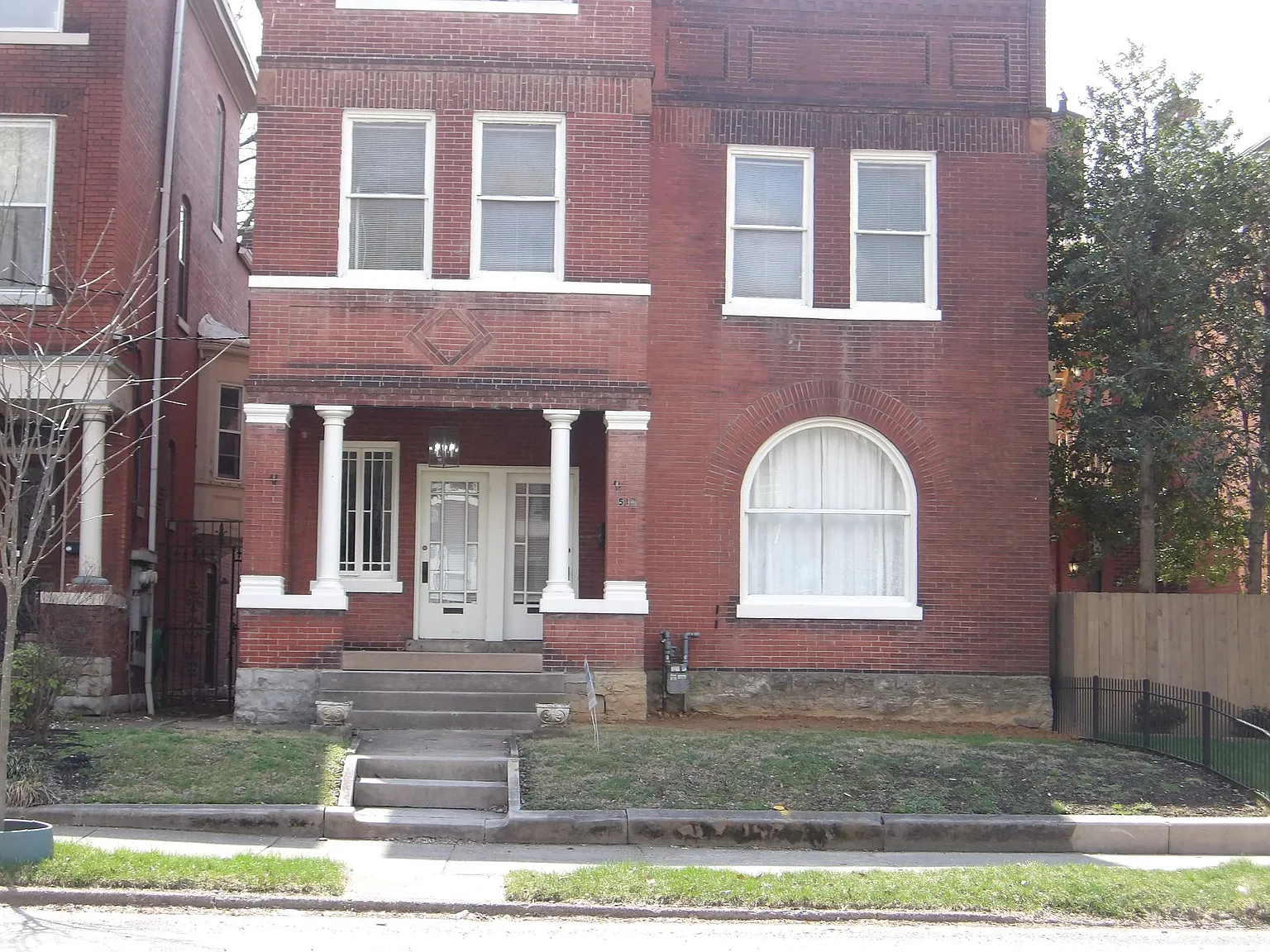510 W. Saint Catherine — Photo 1
