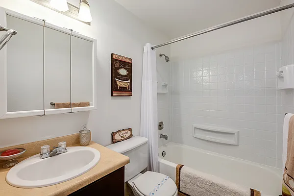 Crystal Springs Apartments — Photo 93