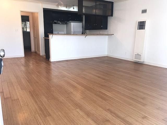 1st image of 1021 Michigan Ave APT 3