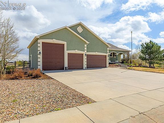 3rd image of 12171 Fox Brush Dr