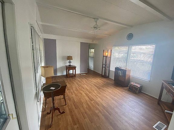 4th image of 157 Forest Dr