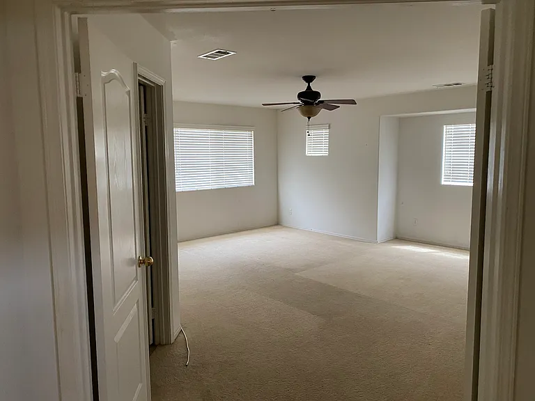23547 Karen Pl — Photo 6