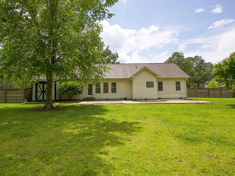 102 Willow Creek Ln — Photo 49