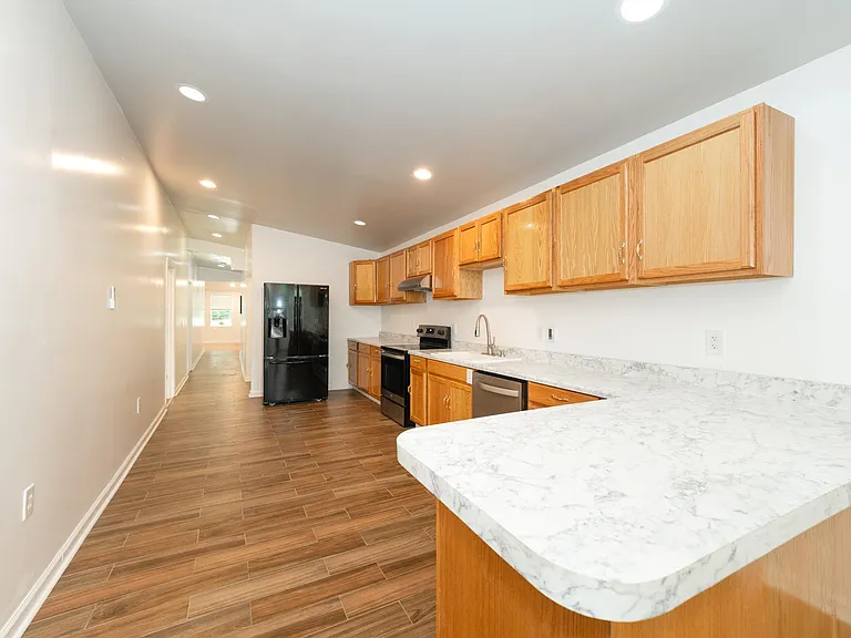 1213 Kendrick Rd — Photo 1