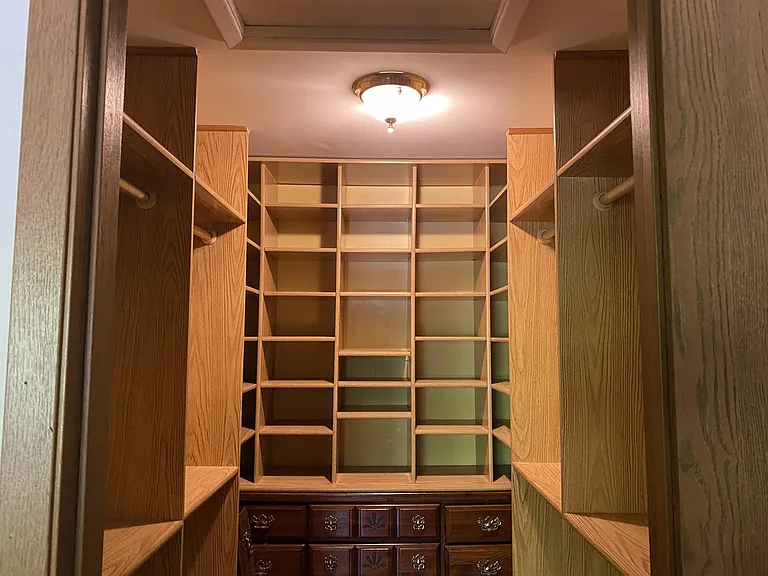 2720 Springdale Cir — Photo 14