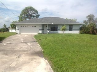 810 Rondelan Cir, Fort Myers, FL 33913