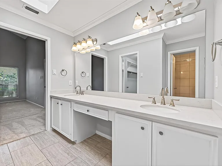 5218 Palmetto St — Photo 42