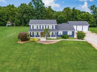 1850 Meadow Creek Dr, Zanesville, OH 43701