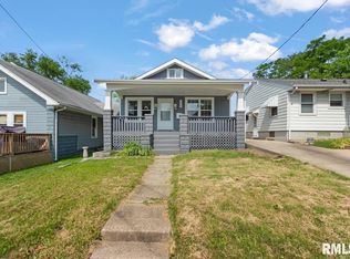 3903 N Prospect Rd, Peoria Heights, IL 61616