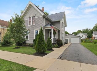 441 Kendall St, Burlington, WI 53105