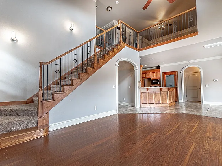 3704 W Legacy Ln — Photo 2