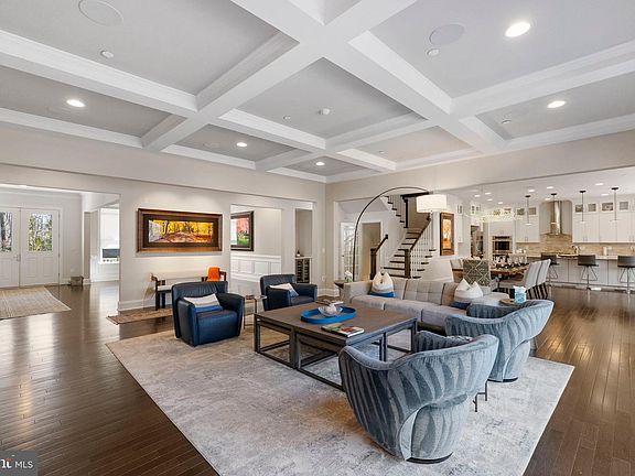 4th image of 11760 Glen Rd