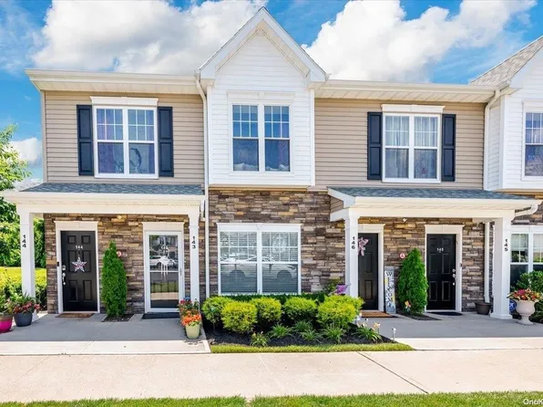 143 Ashley Court #-, Central Islip, NY 11722