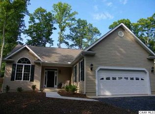 10 Hawks Pl, Palmyra, VA 22963