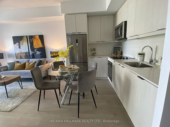 3rd image of 38 Forest Manor Rd #1610