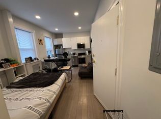 122 Peterborough St #19C, Boston, MA 02215