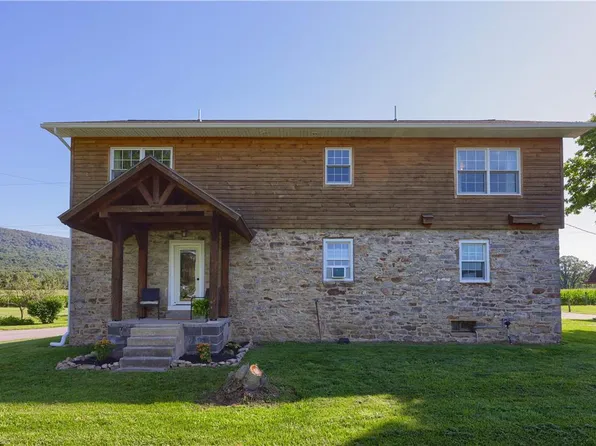 8995 Lancaster Ave, Bethel, PA 19507