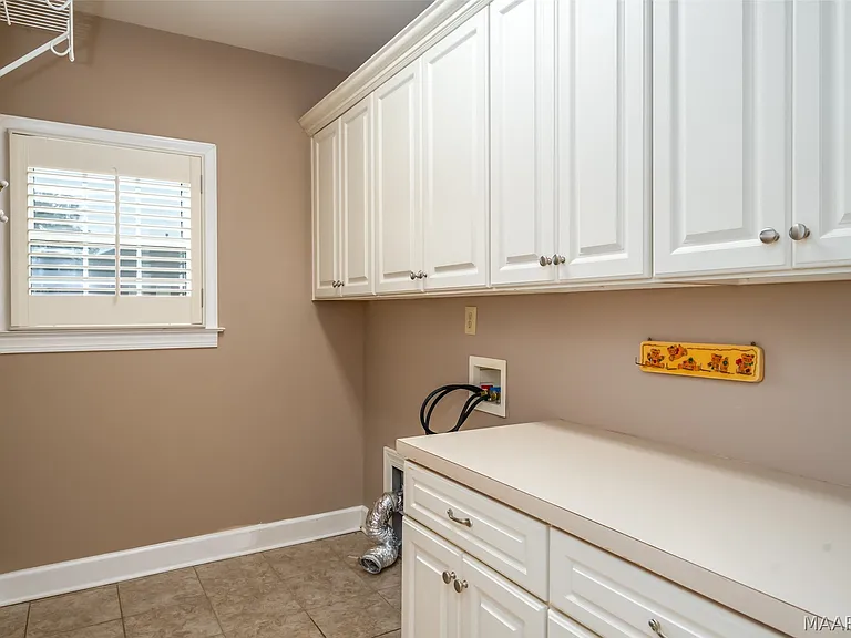 2230 Wyndgate Dr — Photo 15